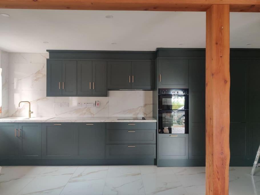 Kingsford Renovated Old Cottage Уэксфорд Экстерьер фото